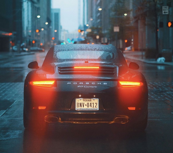 Porsche Cayman 911