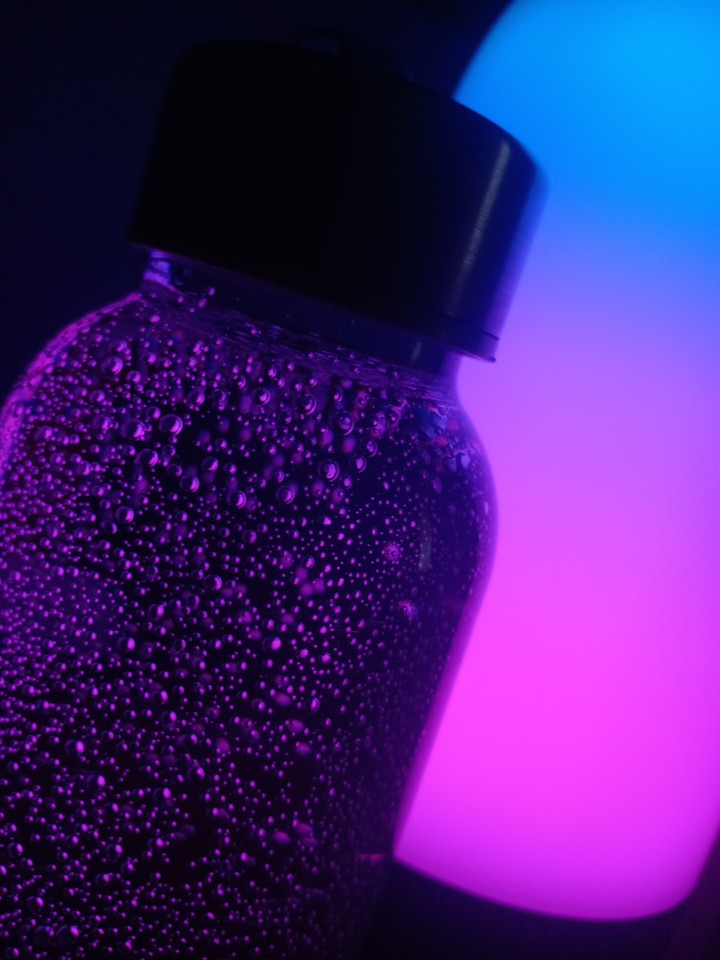 ⚫