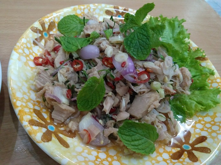 spicy tuna salsd