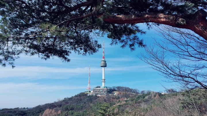 HELLO SEOUL