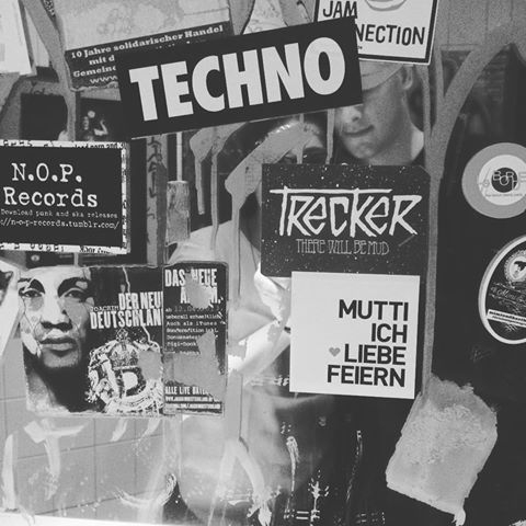 × Techno ×
