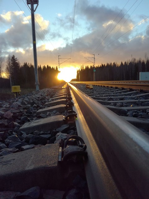 Traintracks