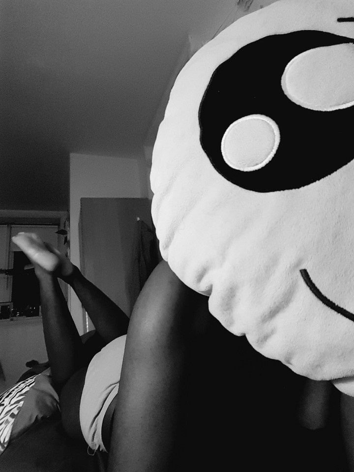 Emoji girl again!