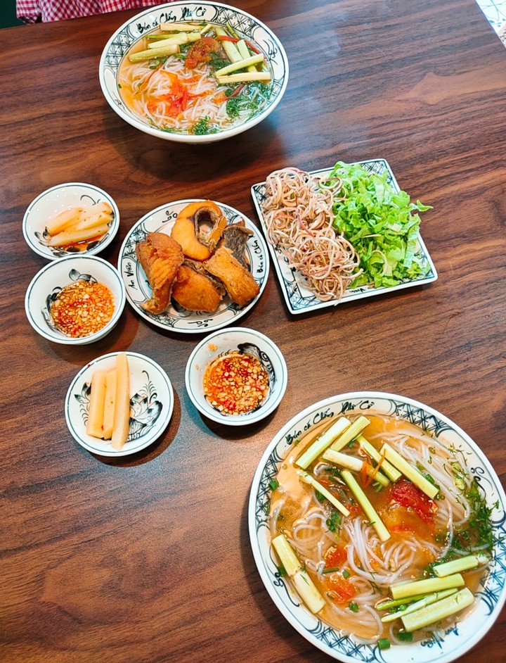 Bún cá chấm