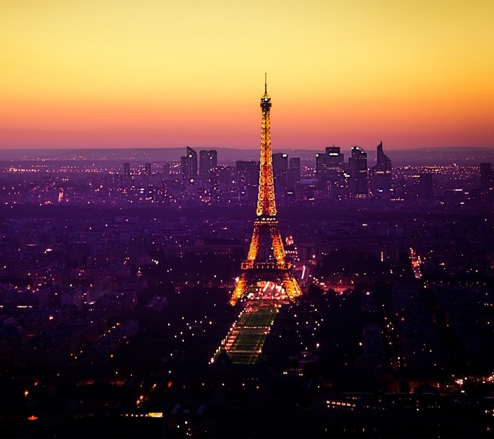 Eiffel Tower (Paris,London)