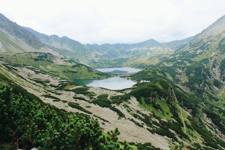 Mountan & Lake