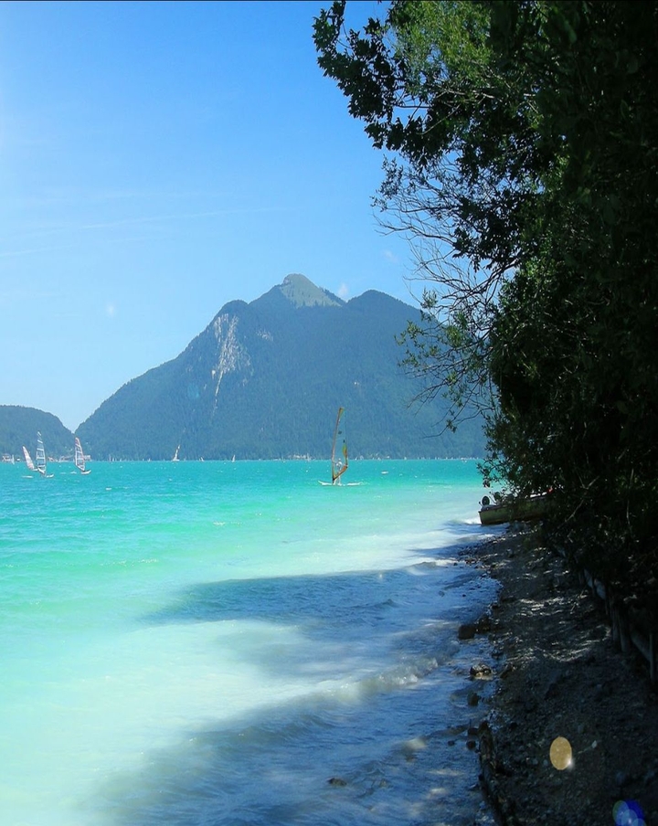 moumtain lake