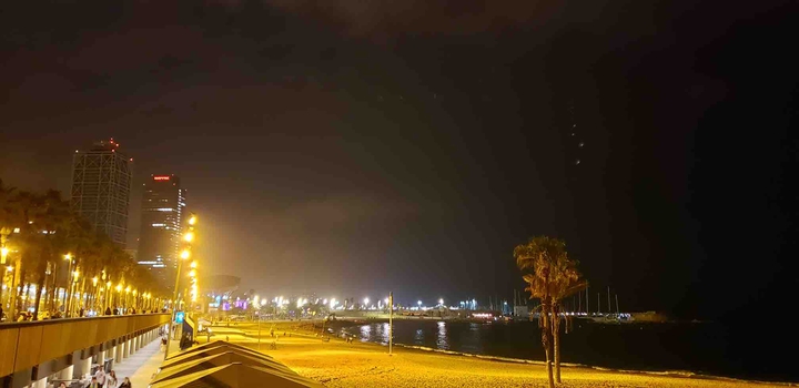 Barceloneta de noche