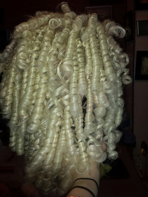 Curls