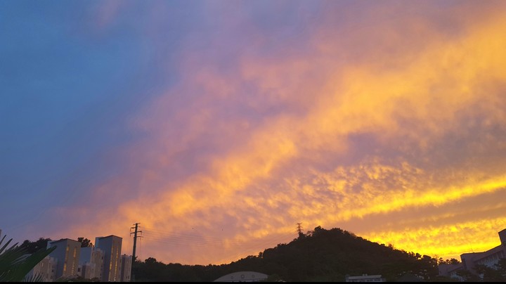 노을진 하늘