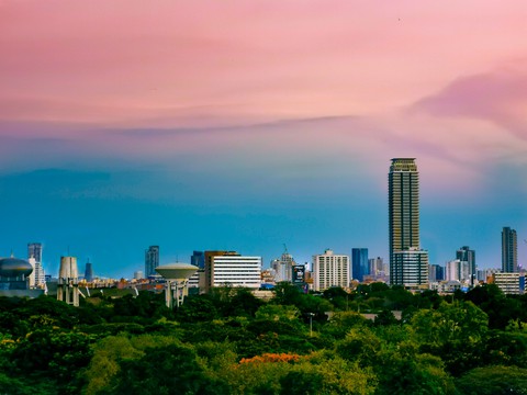 City follow on instagram @shutterupbyheval and support