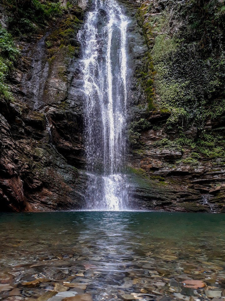 Водопад Ажек