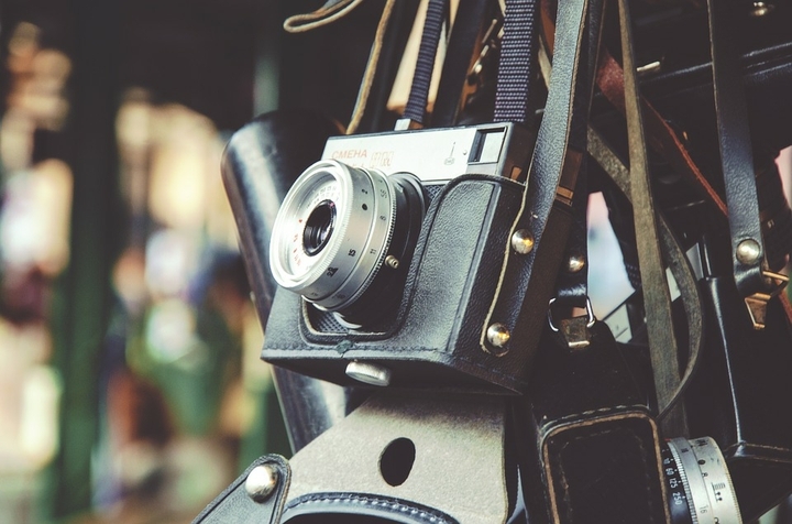 CAMERA