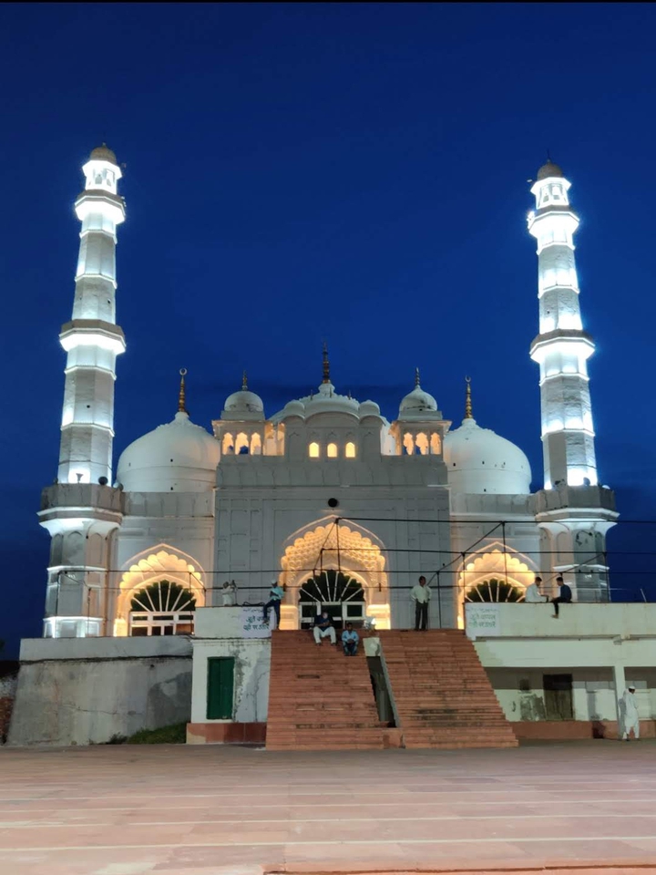 Teele wali Masjid.