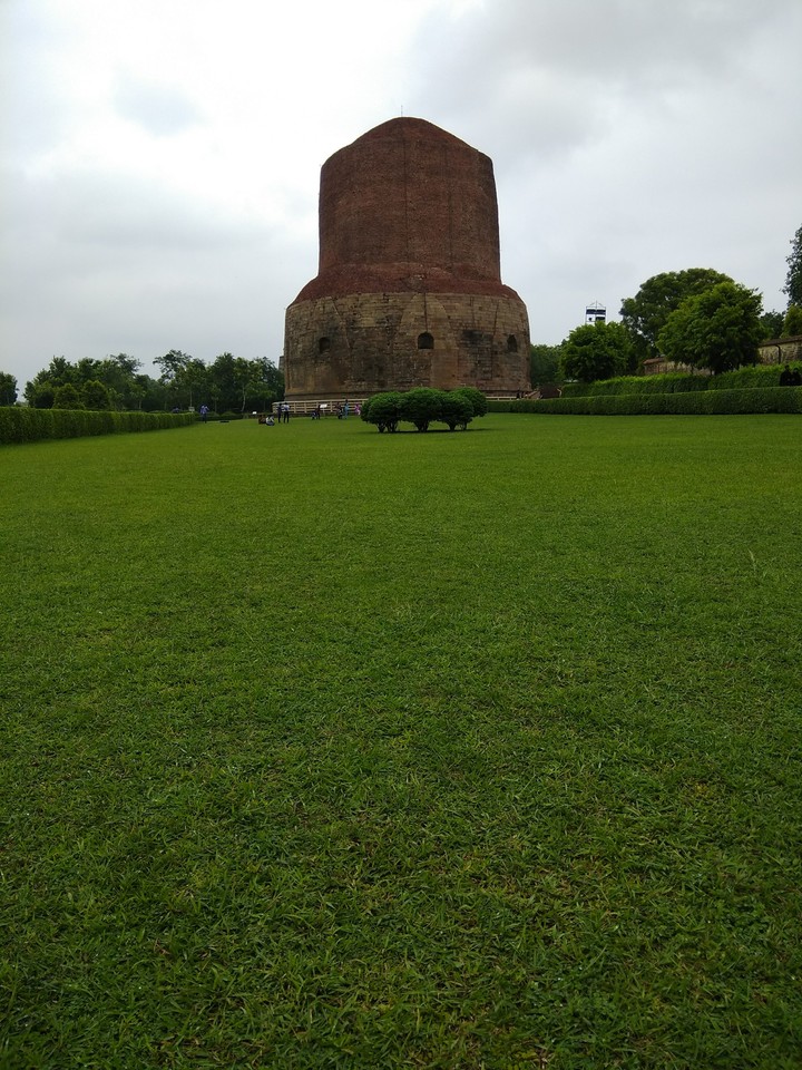 Sarnath Stupa, Varanasi, India