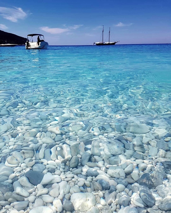 Море