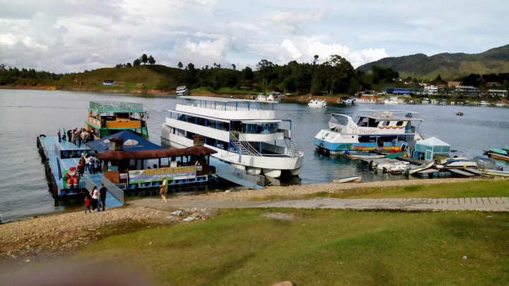 Represa de guatape.