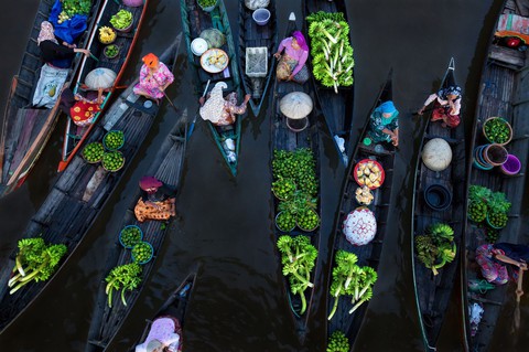 ♒...Floating Market In Indonesia...♒