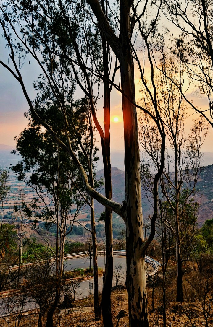 Day ends over the bend