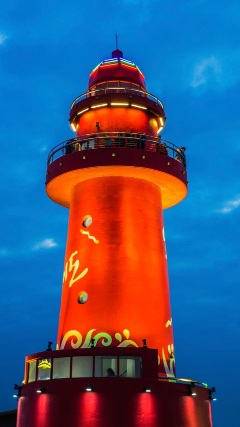 Red Lighthouse