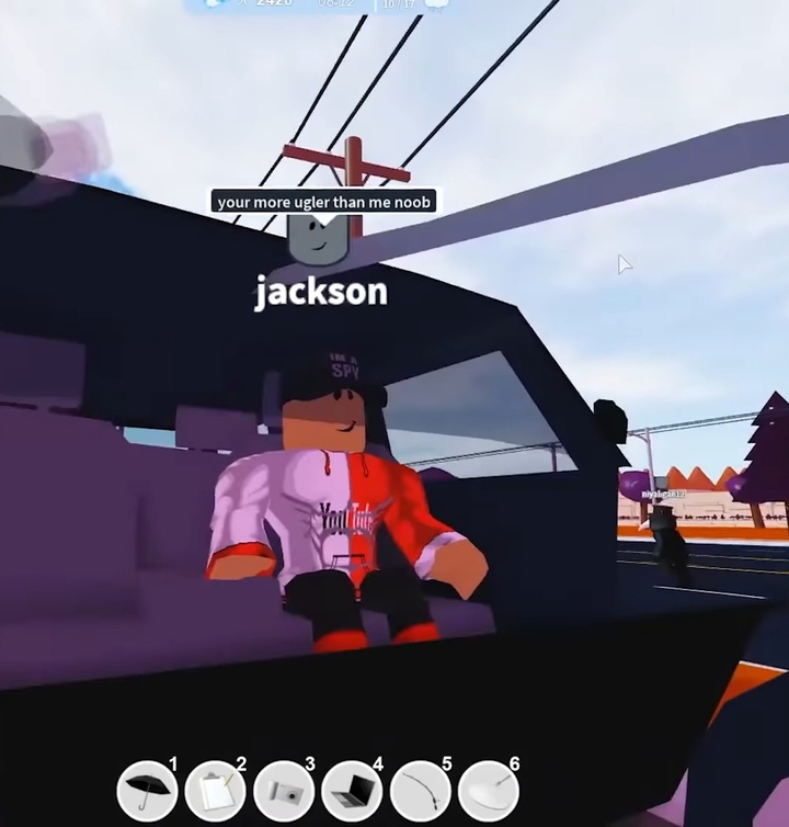 your more ugler than me noob