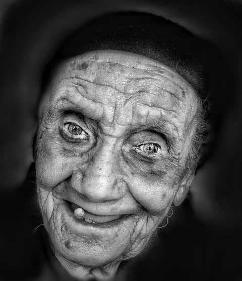 A long life, a happy look!