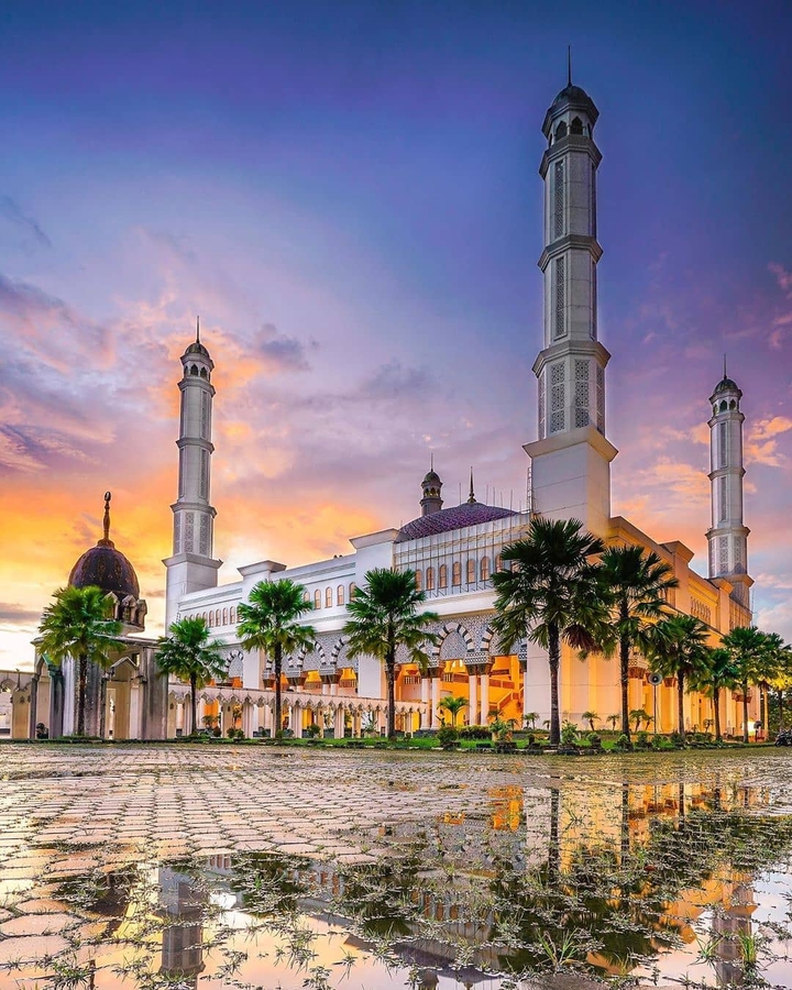 mujahidin mosque