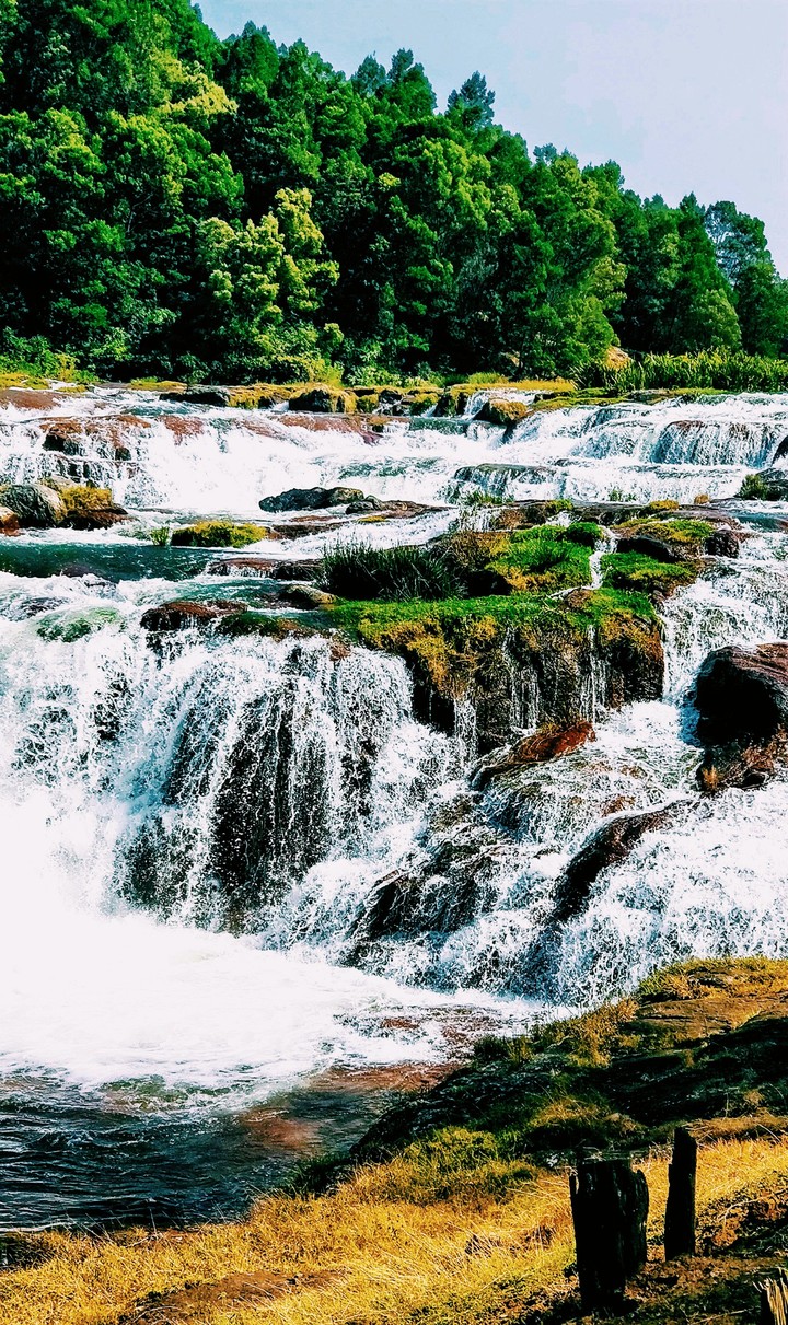Falling Falls