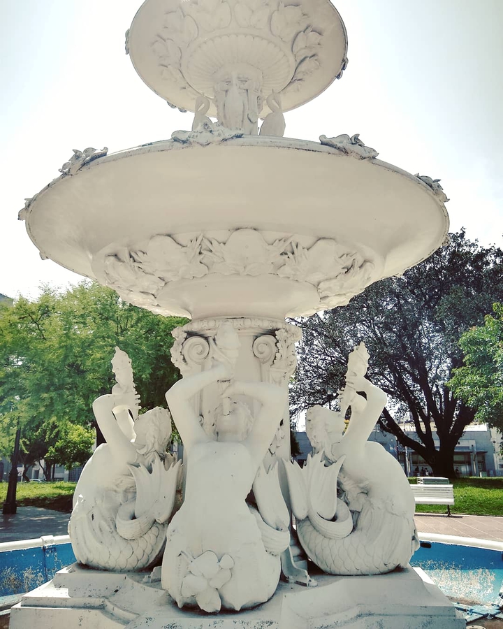 la fuente de sirenas