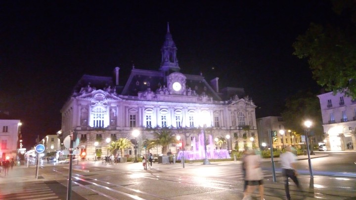 Tours by night
