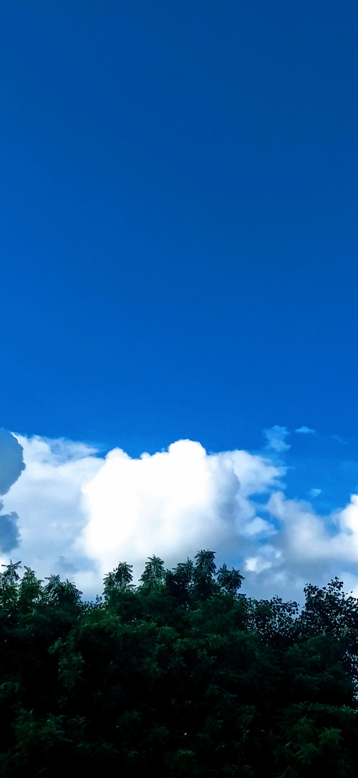 clouds are tempting