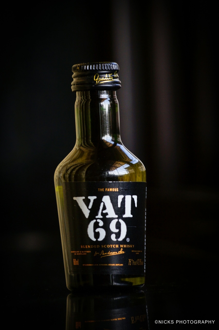 VAT69 - THE FAMOUS