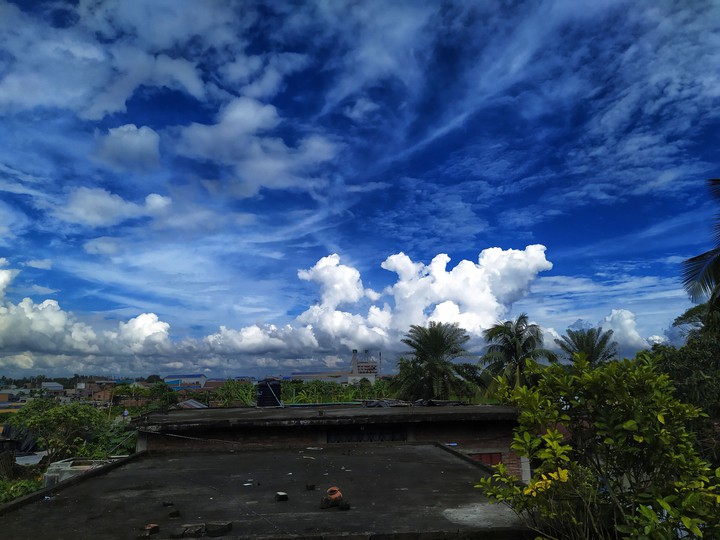 Pieces of cloud
