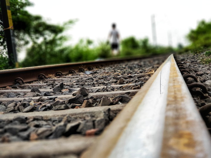 tracks