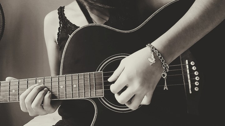 guitar girl