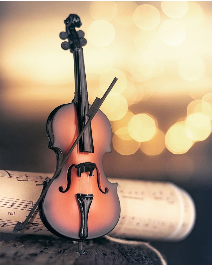 The Presence of guitar makes you find peace!