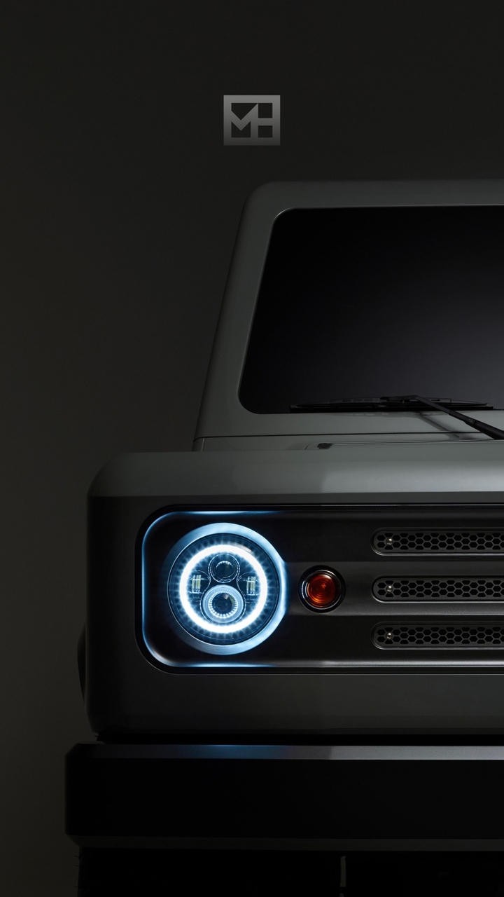 MOHENIC EV SUV