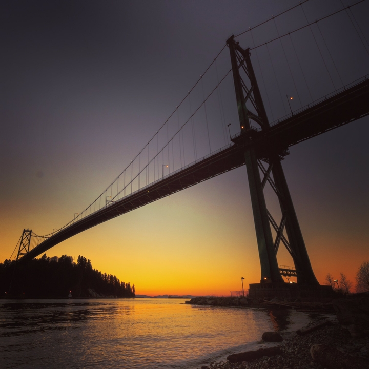 Sunset in the Bridge