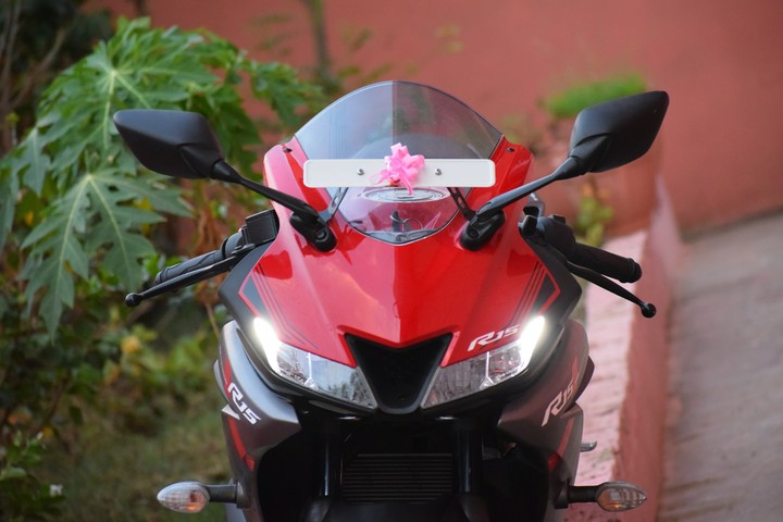 r15 v3 red grey
