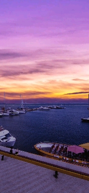 море