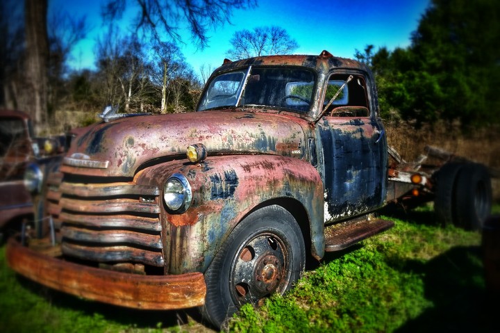 junkyard truck