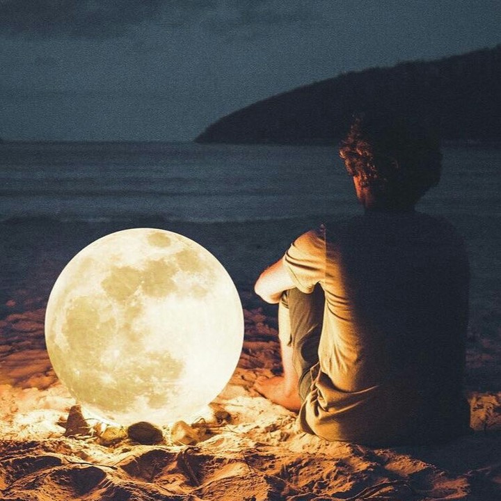 روشنایی شب تنهایی ام