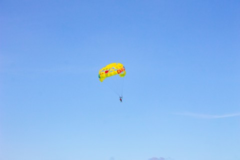 tapety blue, parachuting