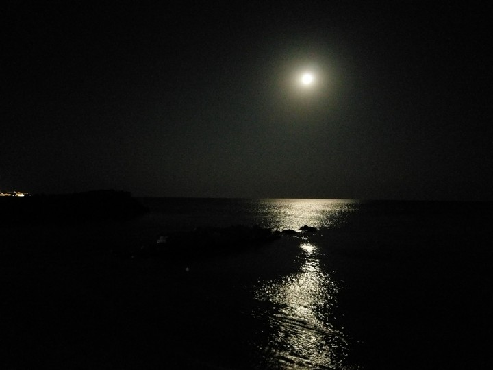Full moon and sea