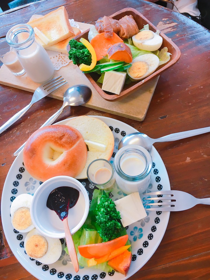 let’s eat