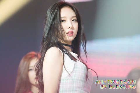 나연