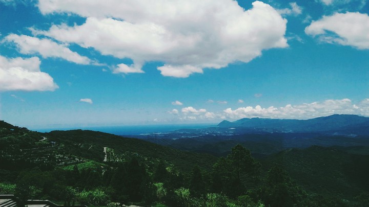 sky and mountains