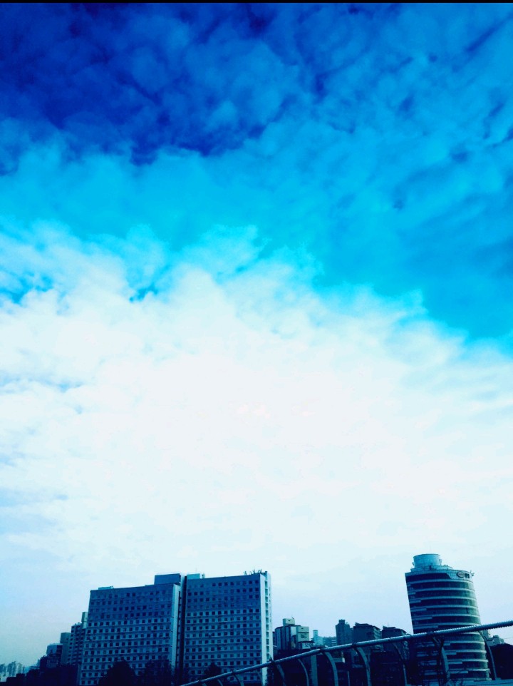 blue sky