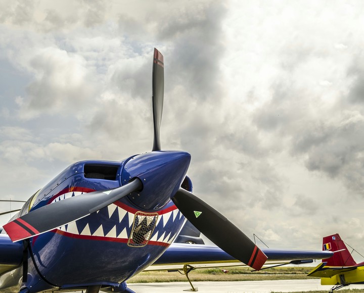 Plane nose