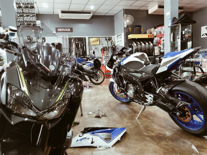 z900 vs bmw